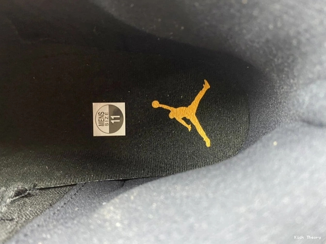Kick Theory Taxi Jordan 12 CT8013-071 Air Black 0731